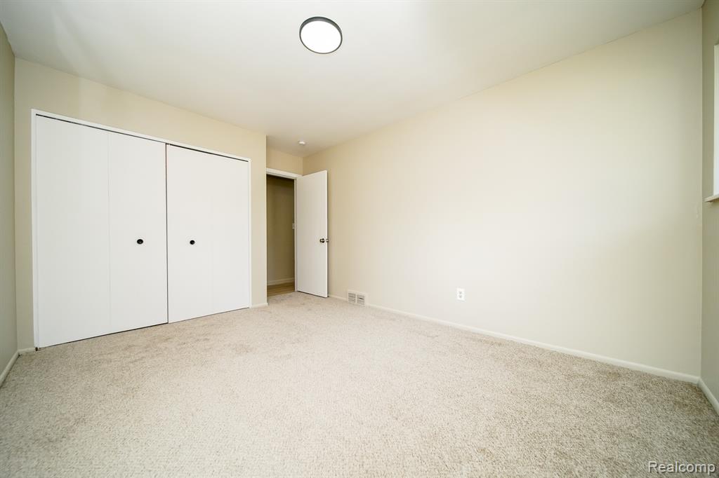 2949 Lacota Road Waterford, MI 48328 - Photo 54 of 67 Gallery Image 54