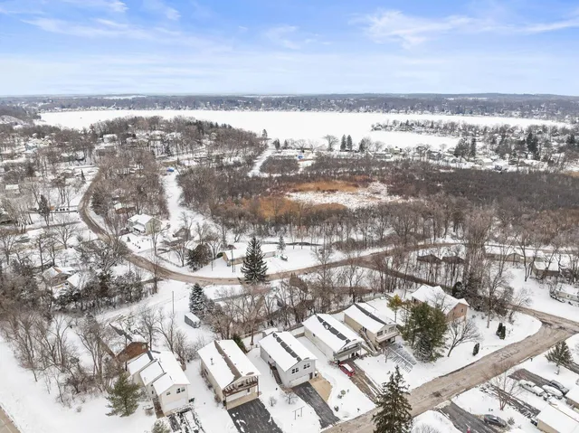 $2,500 | 960 Rhyner's Lane, Twin Lakes, WI 53181