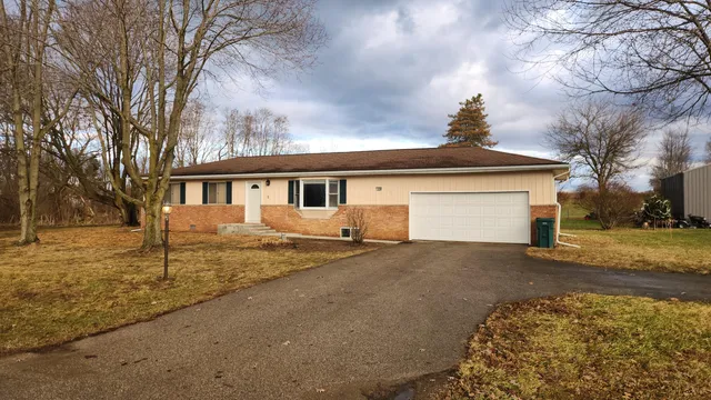 $249,900 | 646 East Copeland Road, Coldwater, MI 49036