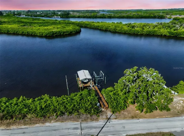 $849,000 | 1706 Saffold Park Drive, Ruskin, FL 33570