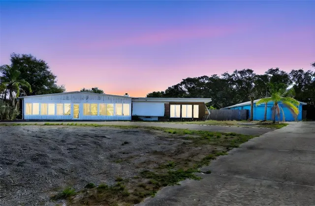 $849,000 | 1706 Saffold Park Drive, Ruskin, FL 33570