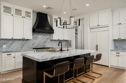 $2,599,000 | 4517 North 39th Street, Phoenix, AZ 85018
