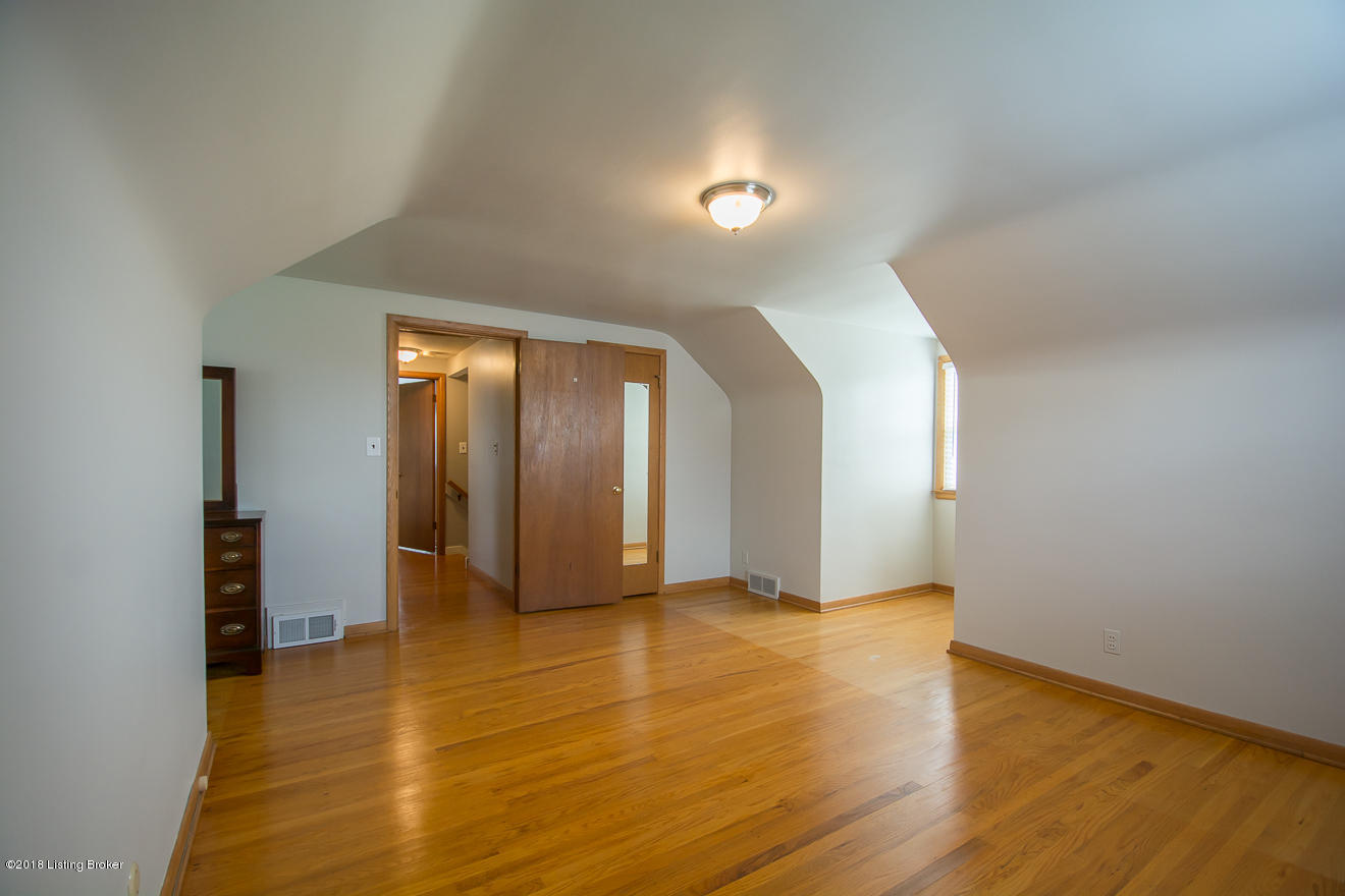 3247 Beals Branch Road Louisville, KY 40206 - Photo 39 of 48 Bedroom 4