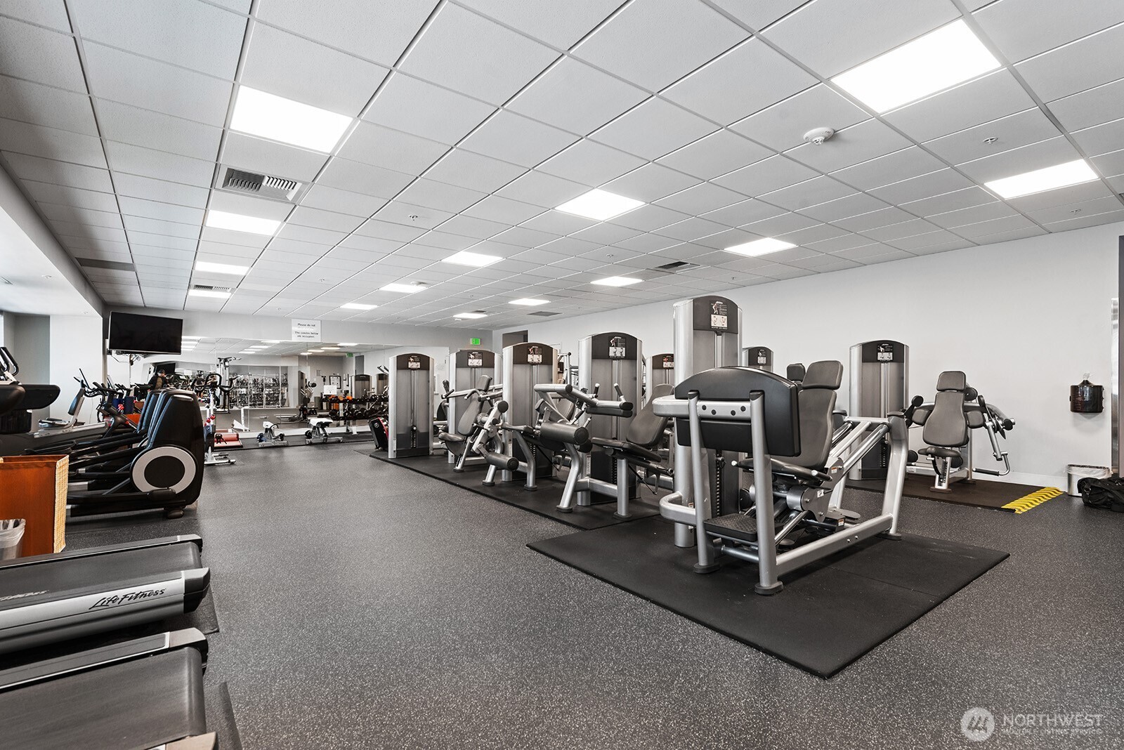 910 Lenora Street, Unit S403 Seattle, WA 98121 - Photo 35 of 40 a view of a room with gym equipment