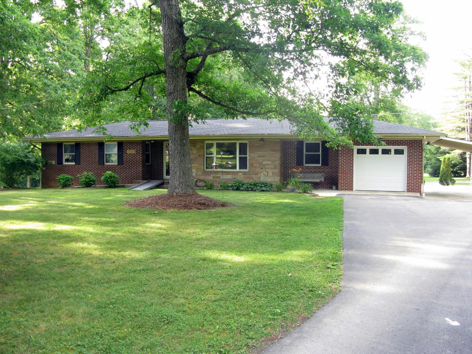 1750 W Creston Rd Home for Sale 01a