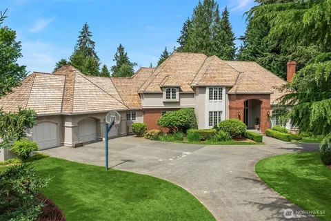 $2,979,000 | 13905 212th Drive Northeast, Woodinville, WA 98077