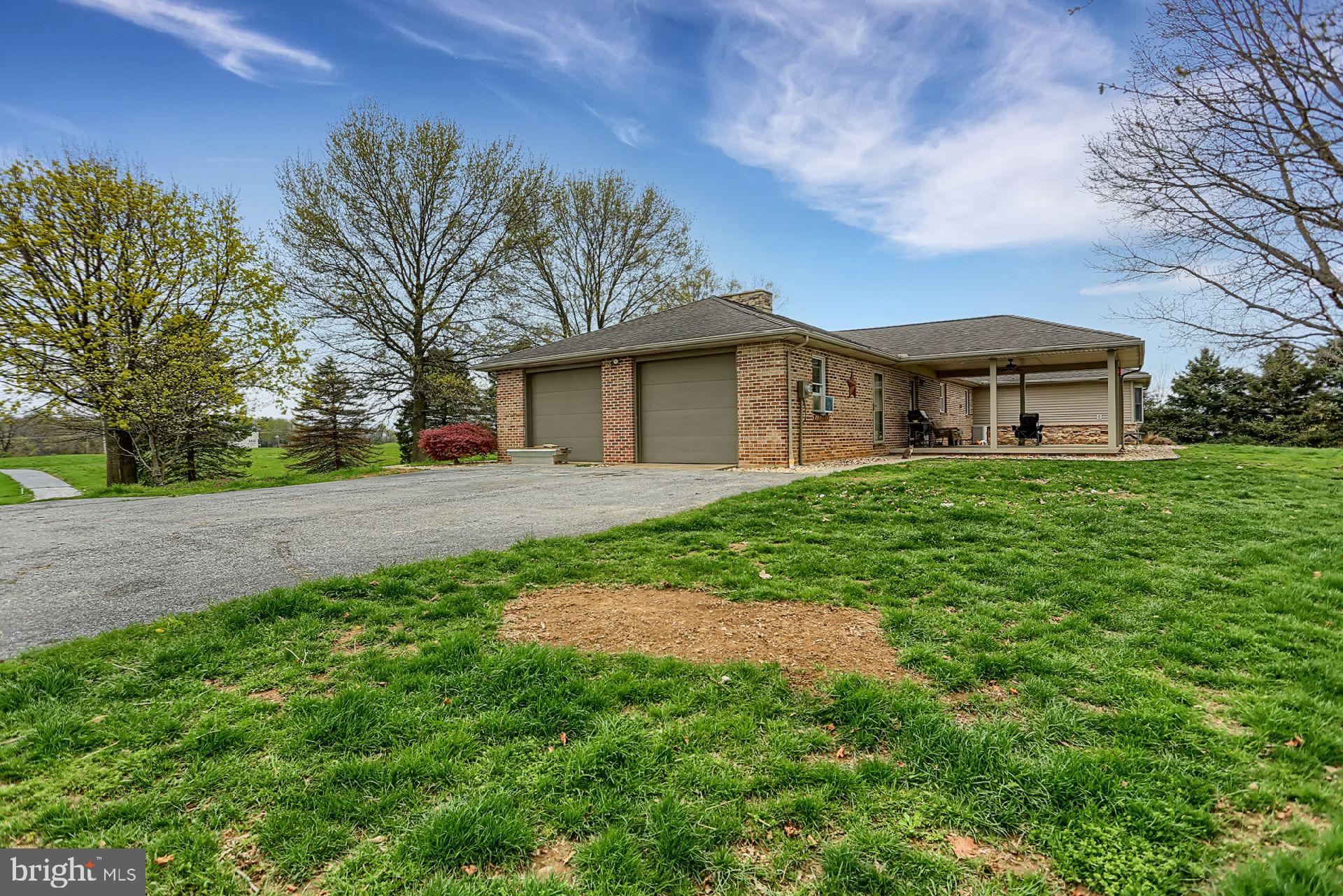 4940 Guitner Road Chambersburg, PA 17202 - Photo 4 of 48 Side of home