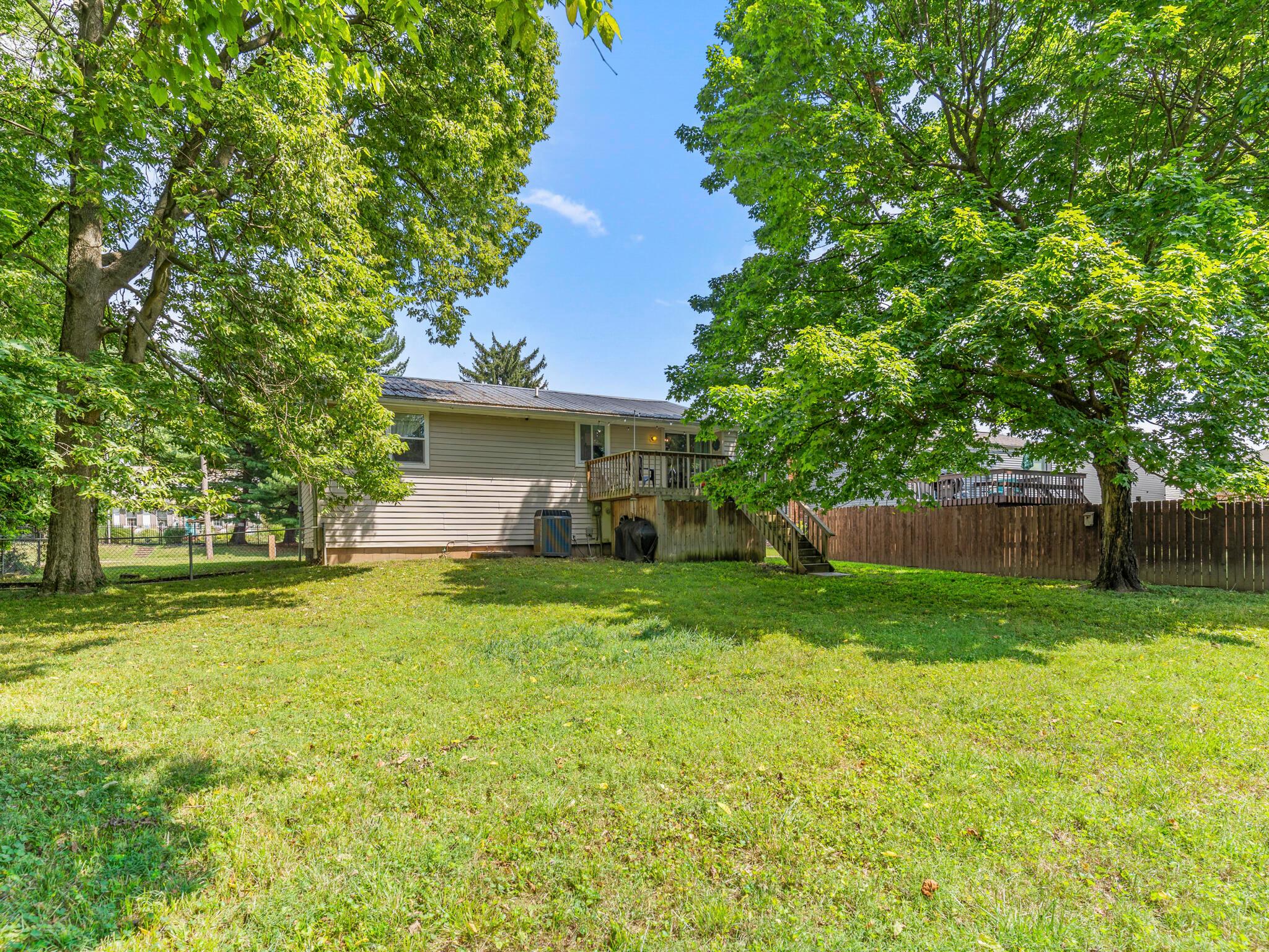 2671 Woodsedge Road Columbus, OH 43224 - Photo 40 of 44 DSC06766