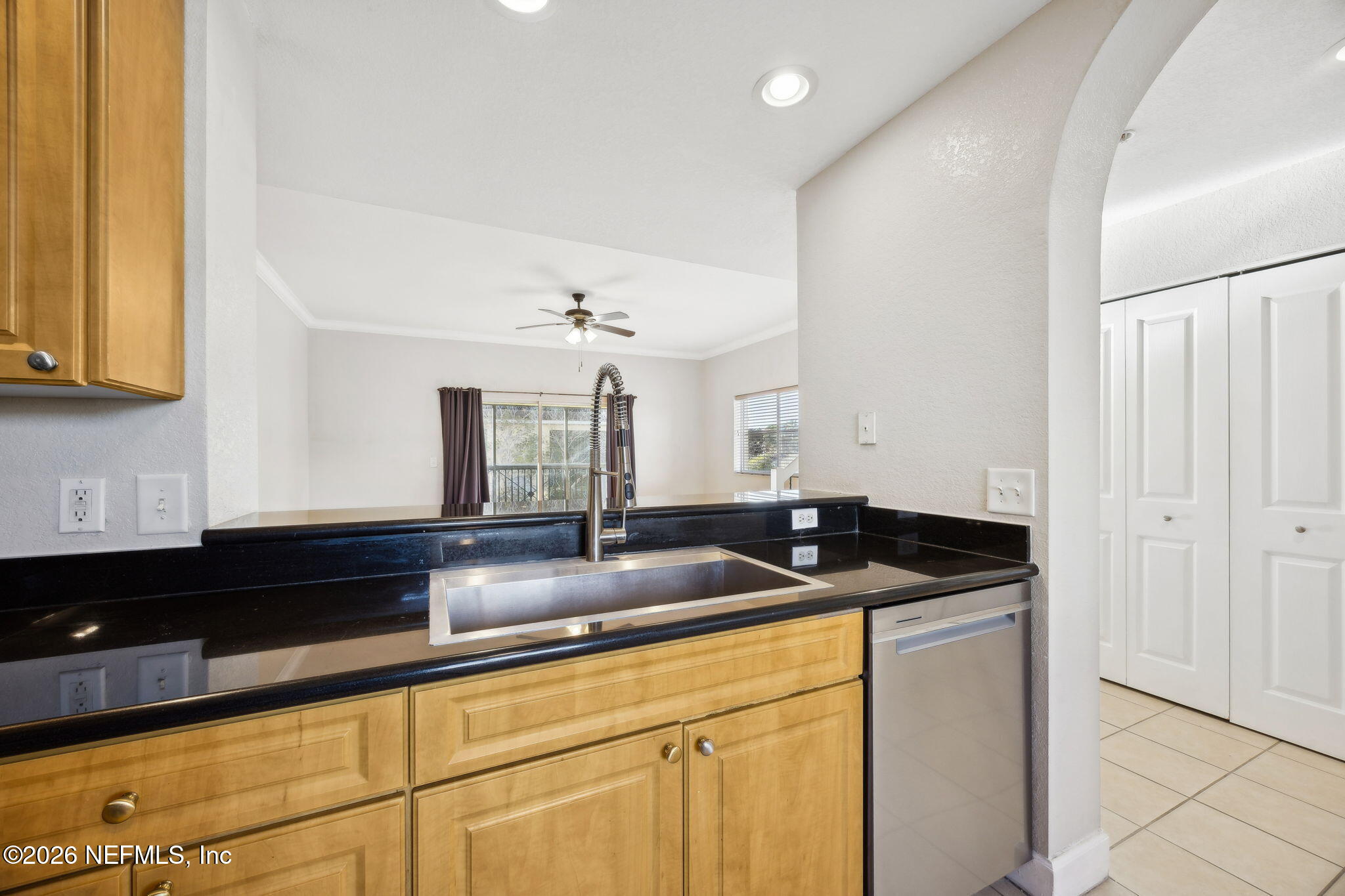 9745 Touchton Road, Unit 530 Jacksonville, FL 32246 - Photo 15 of 48 Kitchen