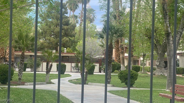 350 East Desert Inn Road, Unit B103 Las Vegas, NV 89109 - Photo 11 of 25 Grounds 2