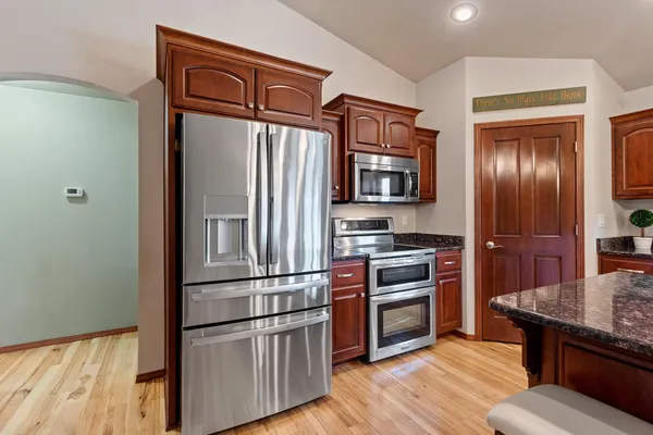 $624,900 | 1979 Kettle Creek Drive, De Pere, WI 54115