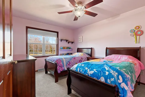 $624,900 | 1979 Kettle Creek Drive, De Pere, WI 54115