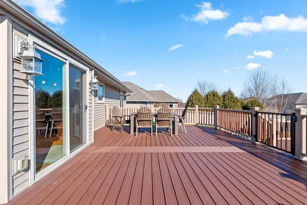 $624,900 | 1979 Kettle Creek Drive, De Pere, WI 54115