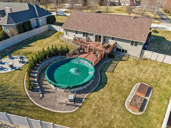 $624,900 | 1979 Kettle Creek Drive, De Pere, WI 54115