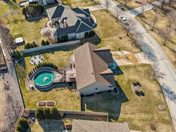 $624,900 | 1979 Kettle Creek Drive, De Pere, WI 54115