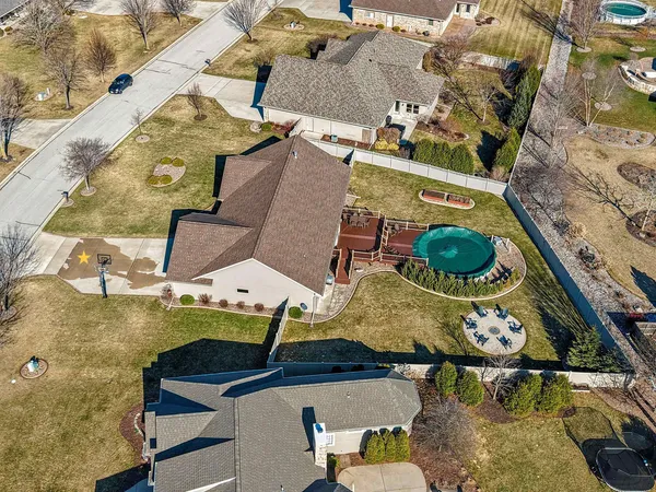 $624,900 | 1979 Kettle Creek Drive, De Pere, WI 54115