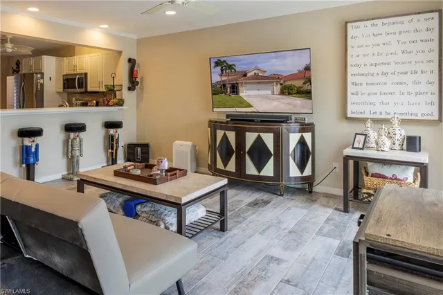 $645,000 | 212 Sabal Lake Drive, Naples, FL 34104