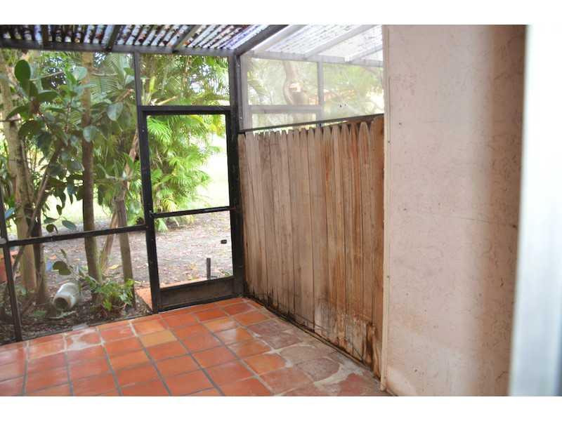 896 Southwest 9th St Circle, Unit 3 Boca Raton, FL 33486 - Photo 20 of 26 Patio/Deck