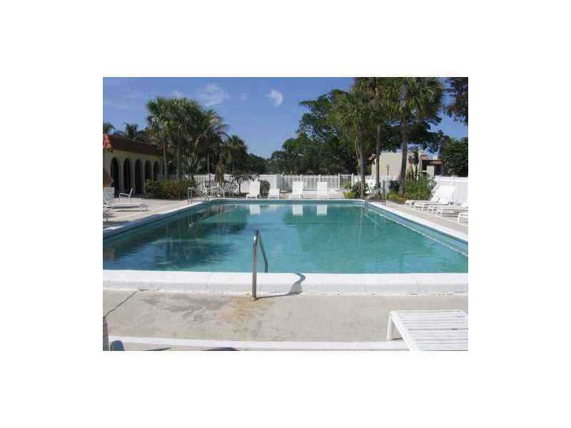 896 Southwest 9th St Circle, Unit 3 Boca Raton, FL 33486 - Photo 22 of 26 Pool