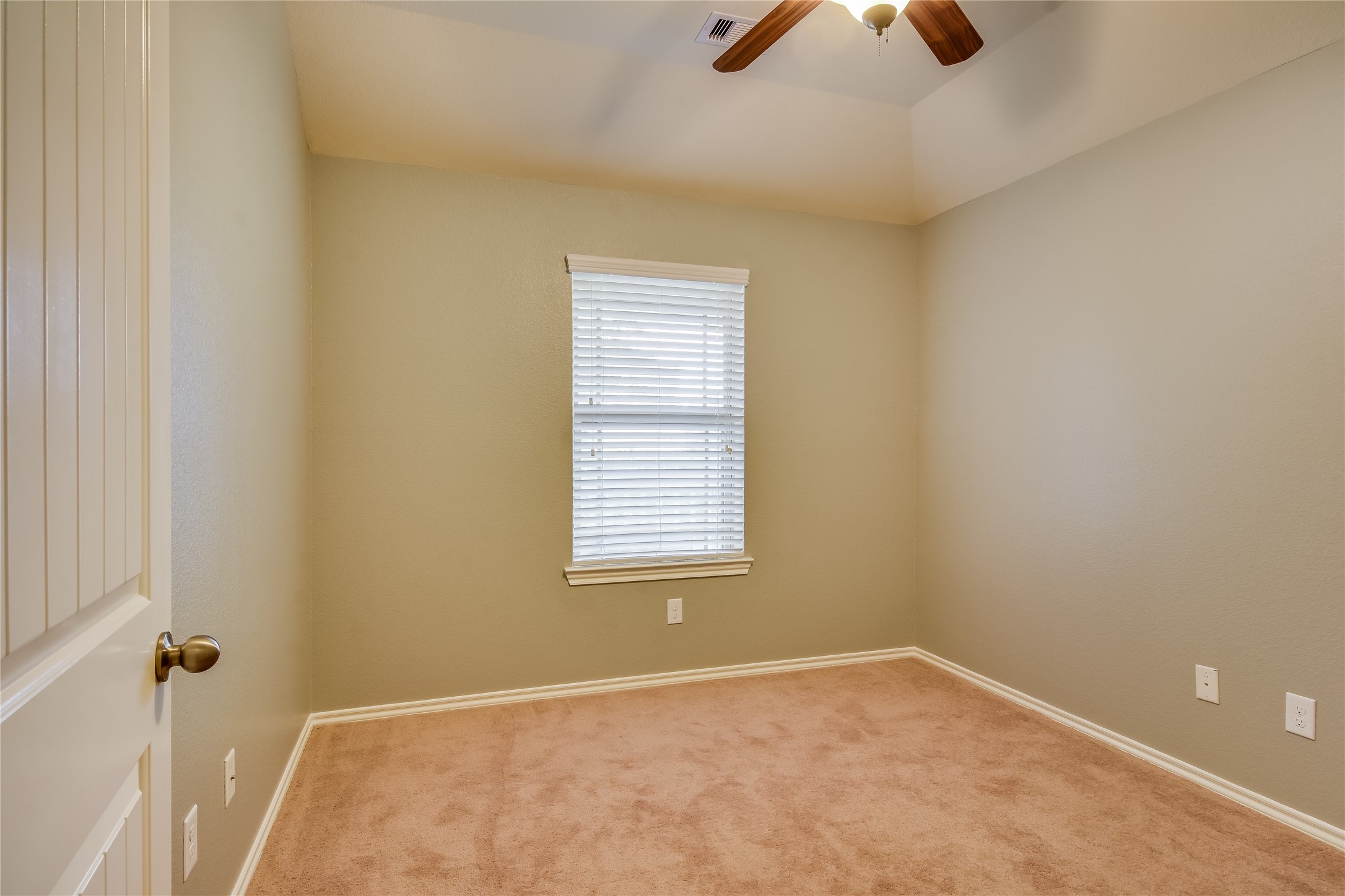 2915 Kainer Meadows Lane Houston, TX 77047 - Photo 11 of 12 One of 2 bedrooms