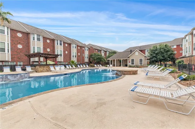 $274,500 | 1198 Jones-Butler Road, Unit 1811, College Station, TX 77840