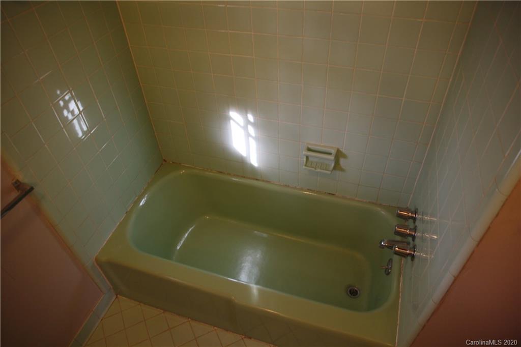 203 Lane Road Mount Holly, NC 28120 - Photo 7 of 16 Gallery Image 7