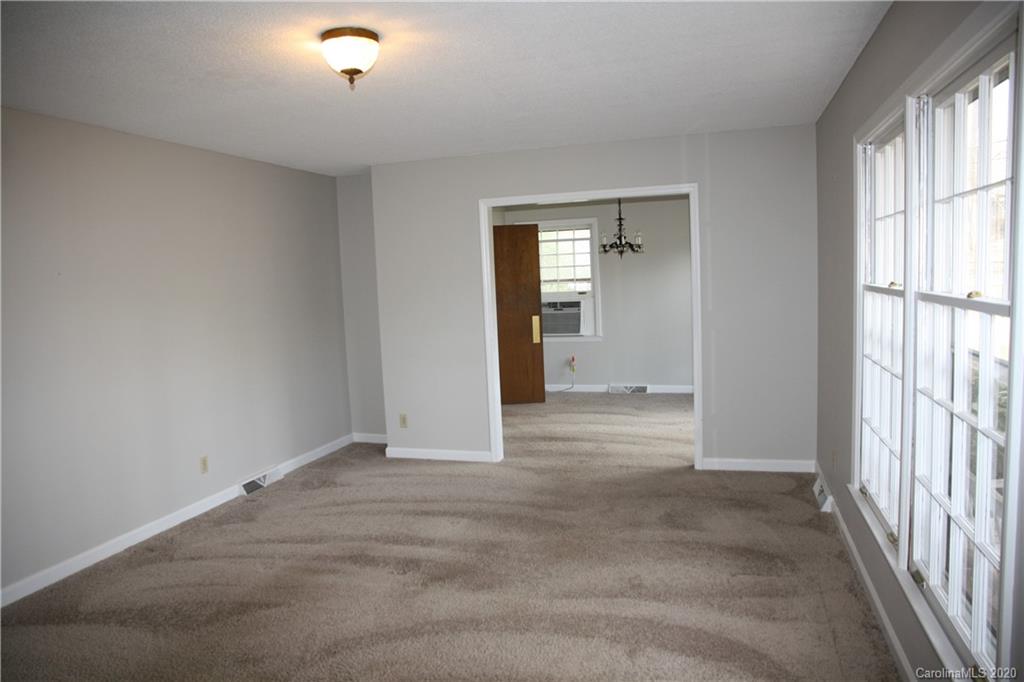 203 Lane Road Mount Holly, NC 28120 - Photo 9 of 16 Gallery Image 9
