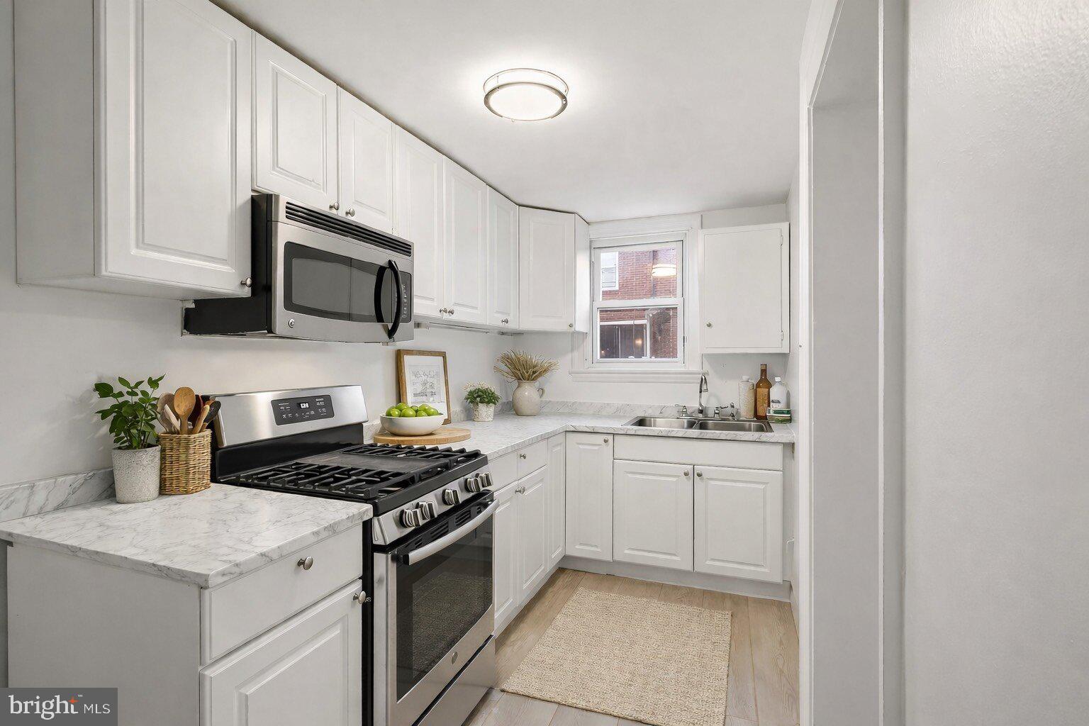 2079 Kennedy Street Philadelphia, PA 19124 - Photo 3 of 19
