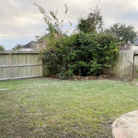 $2,400 | 2606 Sun Flare Lane, Pearland, TX 77584