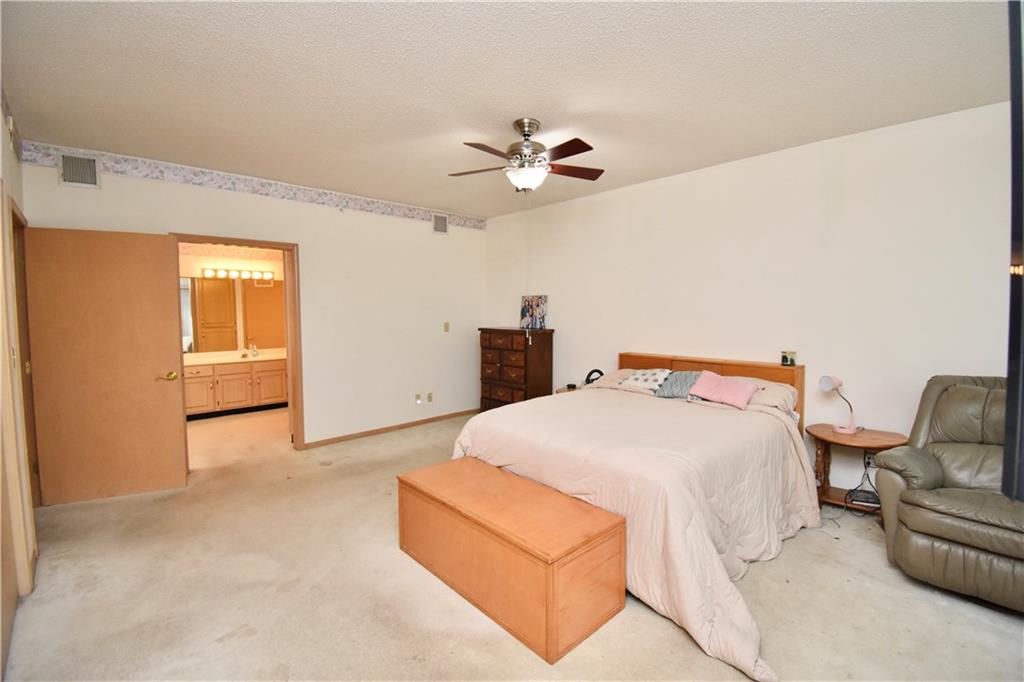 17800 Bolger Road, Unit 101 Independence, MO 64055 - Photo 17 of 38