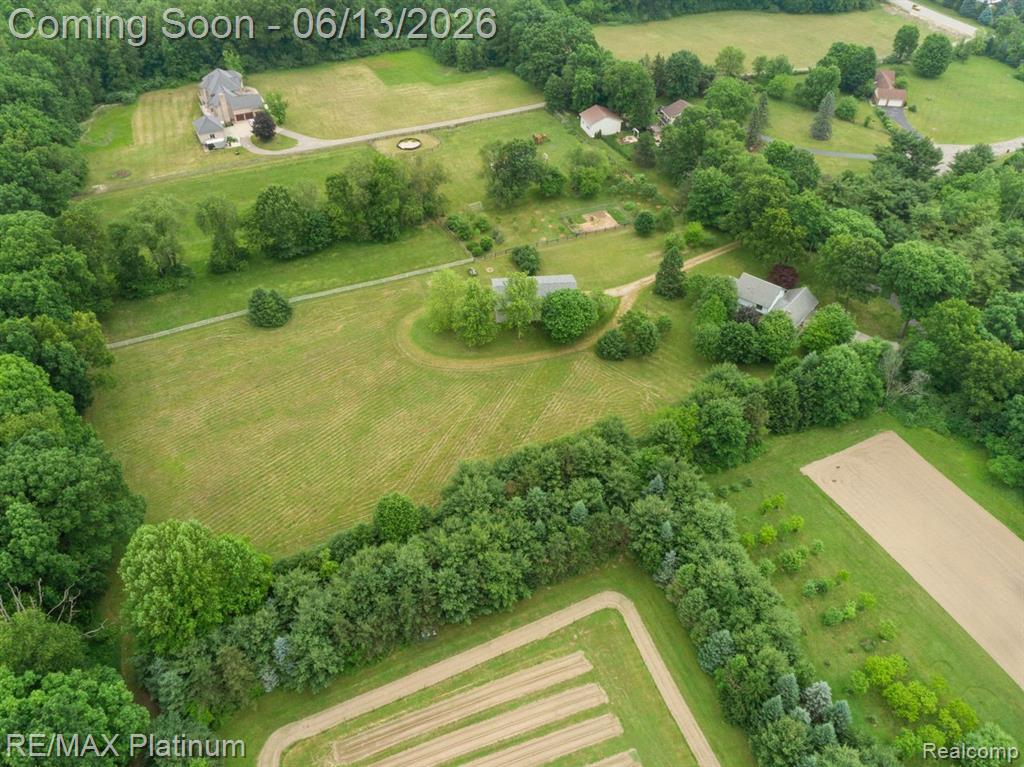 12902 Autumn Ridge Court Milford, MI 48380 - Photo 52 of 73