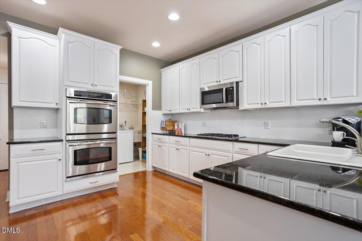 10916 Clovermill Circle Raleigh, NC 27617 - Photo 17 of 50