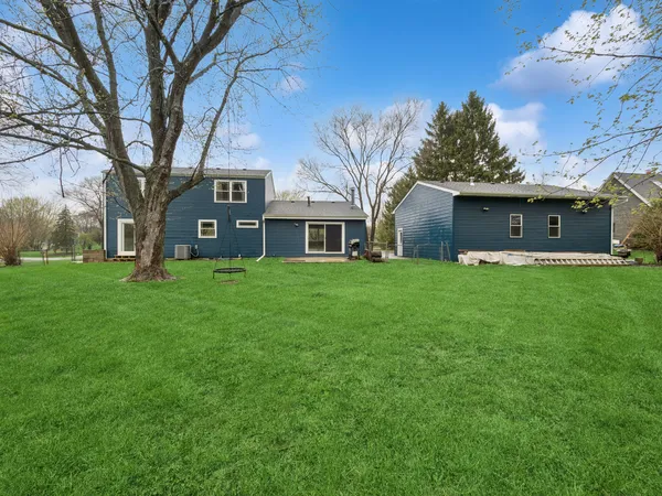 $474,900 | 6220 Crescent Drive, Huntley, IL 60142