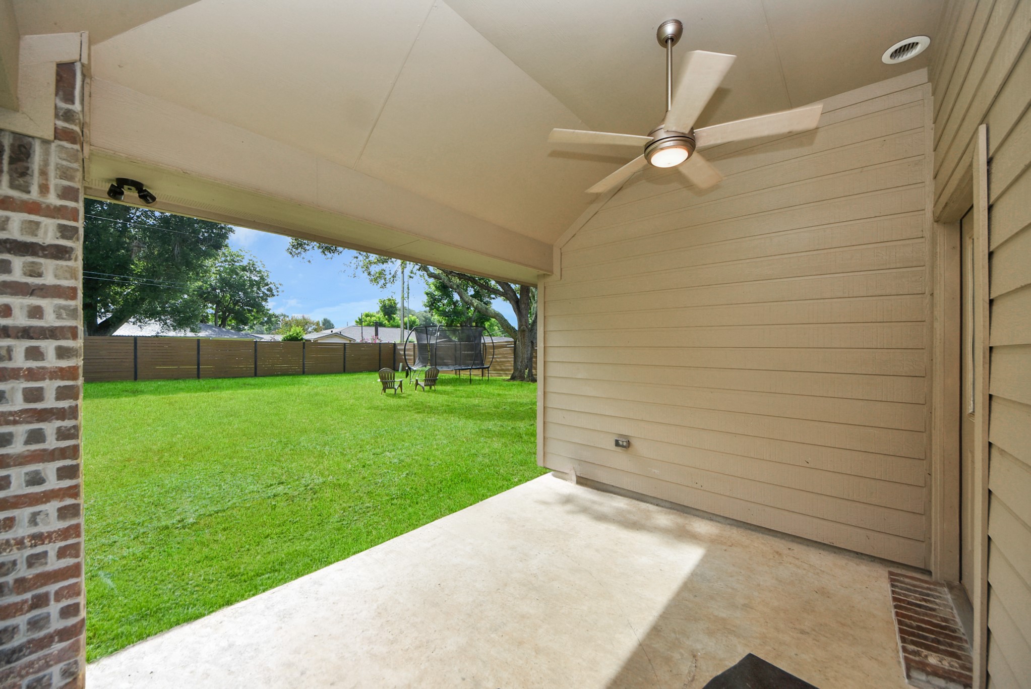 1023 South Anderson Street Angleton, TX 77515 - Photo 22 of 24