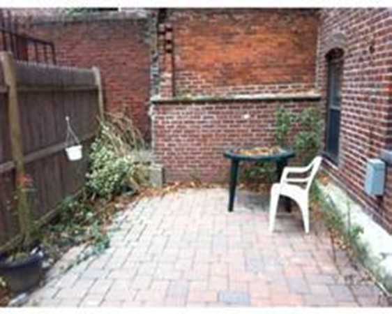 4 North Bennet Street, Unit 2 Boston, MA 02113 - Photo 7 of 7