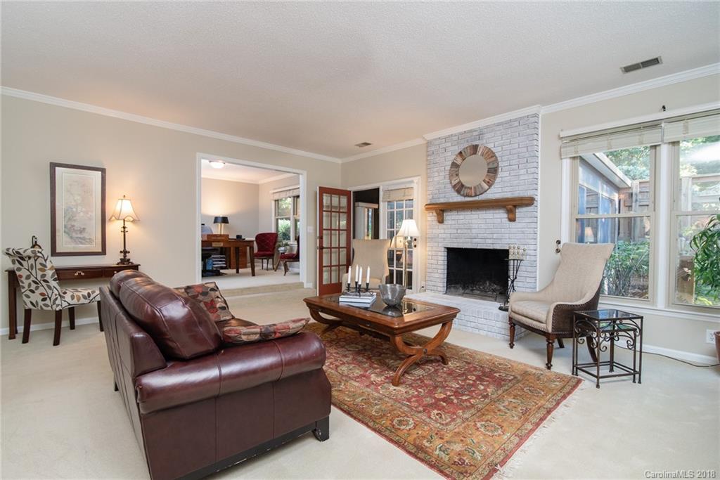 8924 Rittenhouse Circle Charlotte, NC 28270 - Photo 4 of 24
