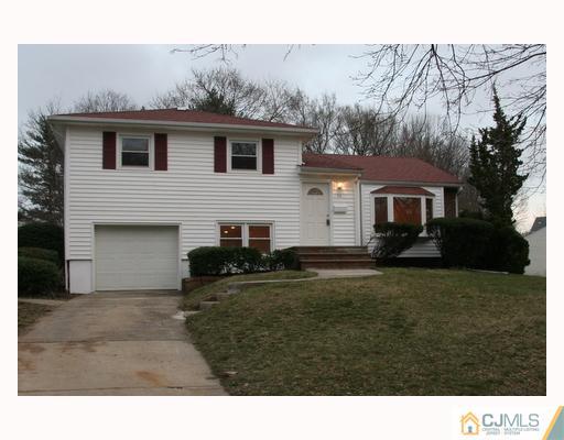 30 Landsdowne Road East Brunswick, NJ 08816 - Photo 1 of 9 Gallery Image 1