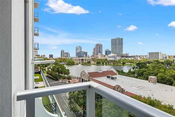 $950,000 | 777 3rd Avenue North, Unit 806, St. Petersburg, FL 33701