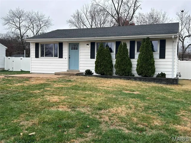 $2,000 | 245 Peffer Lane, Fenton, MO 63026