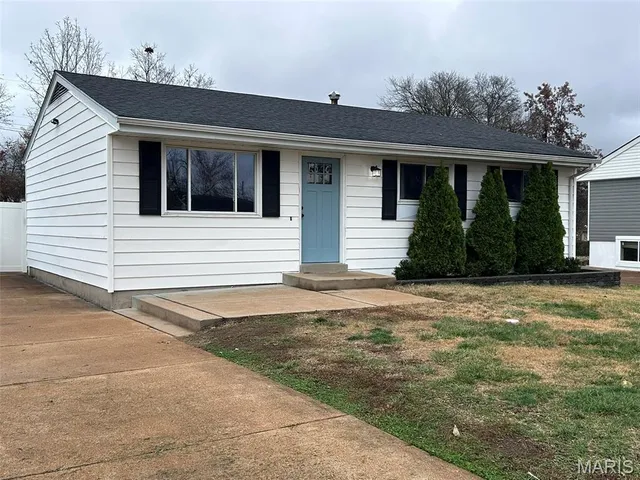 $2,000 | 245 Peffer Lane, Fenton, MO 63026