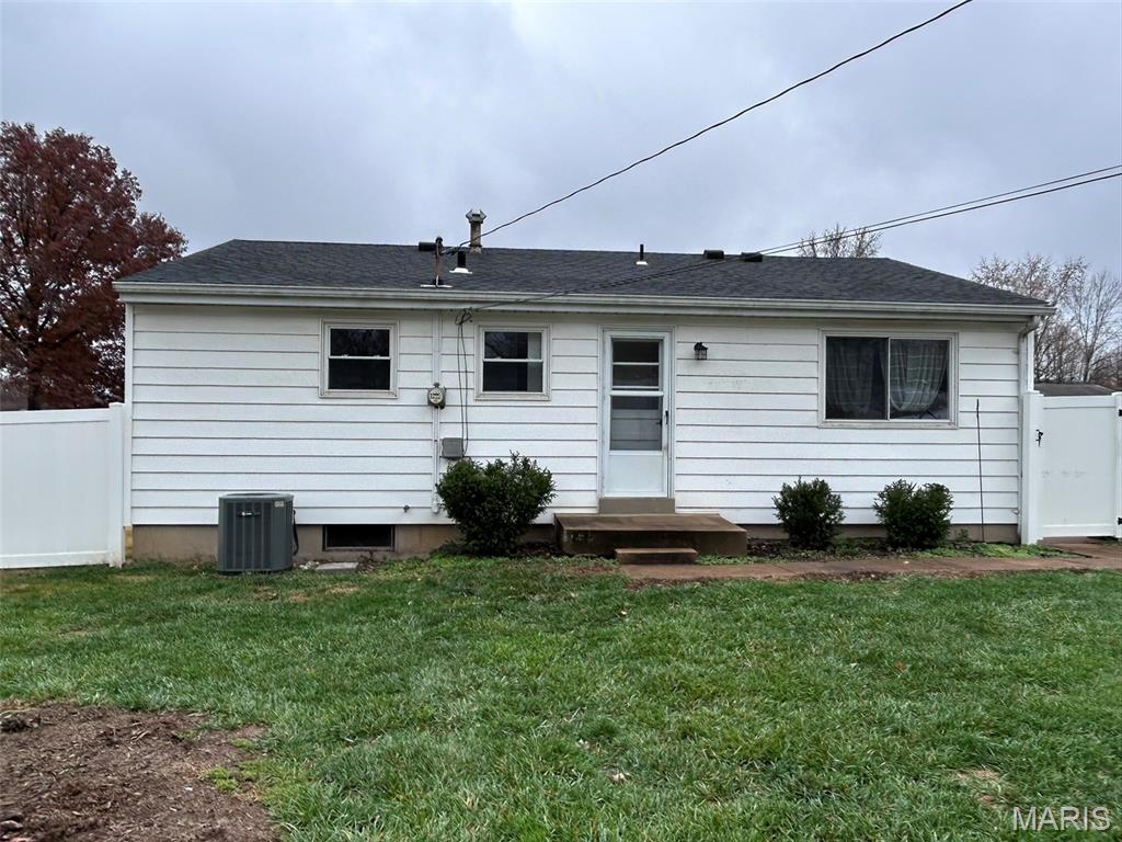 245 Peffer Lane Fenton, MO 63026 - Photo 4 of 18