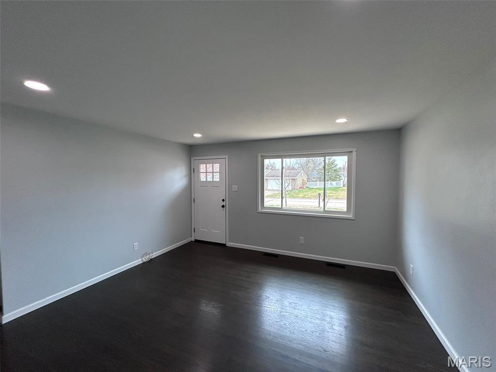 245 Peffer Lane Fenton, MO 63026 - Photo 5 of 18