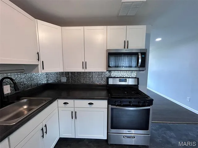 $2,000 | 245 Peffer Lane, Fenton, MO 63026