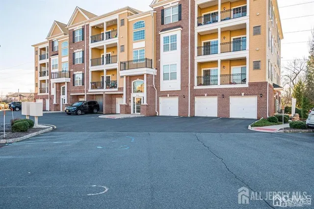 $471,000 | 524 Doral Court, Piscataway, NJ 08854