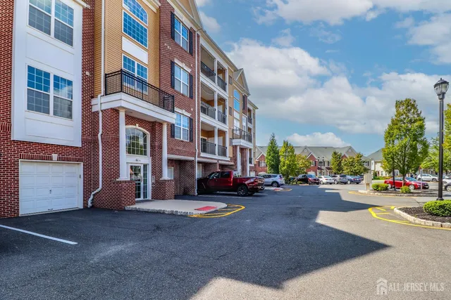 $471,000 | 524 Doral Court, Piscataway, NJ 08854