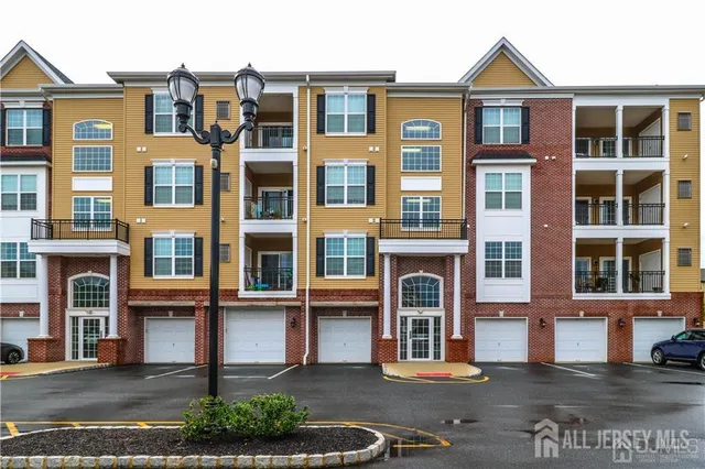 $471,000 | 524 Doral Court, Piscataway, NJ 08854