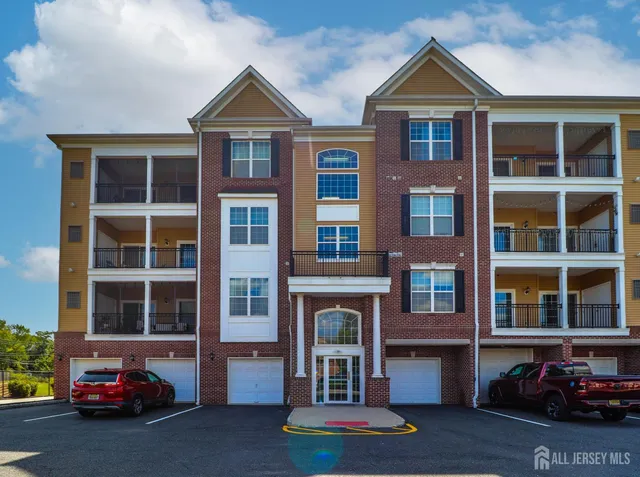 $471,000 | 524 Doral Court, Piscataway, NJ 08854