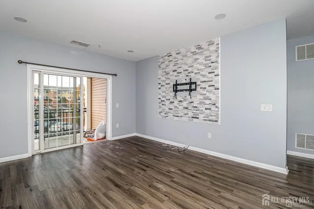 $471,000 | 524 Doral Court, Piscataway, NJ 08854