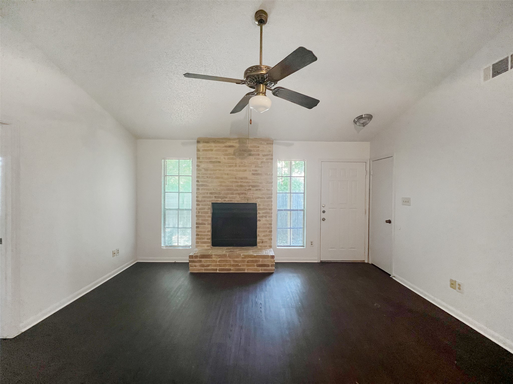 2010 Alex Avenue, Unit B Austin, TX 78728 - Photo 4 of 20
