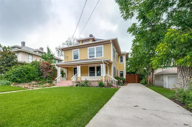 $849,000 | 716 West Oak Street, Denton, TX 76201